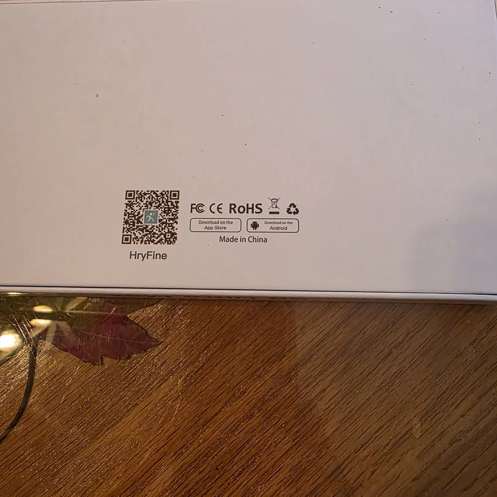 HyFine Smartwatch with Red Strap
